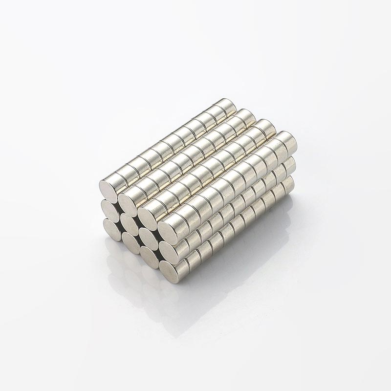 Strong round magnets